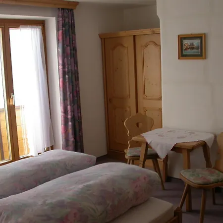 Haus Feuerstein Appartement Lech